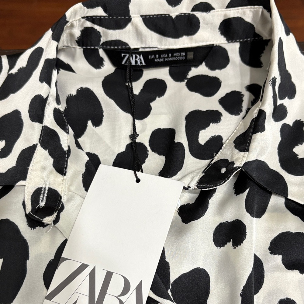 Zara Black and White Animal Print Hoodie